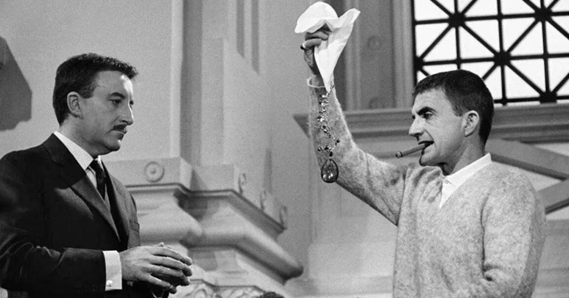 Blake Edwards directing Peter Sellers in a Pink Panther scene, classic slapstick comedy moment.